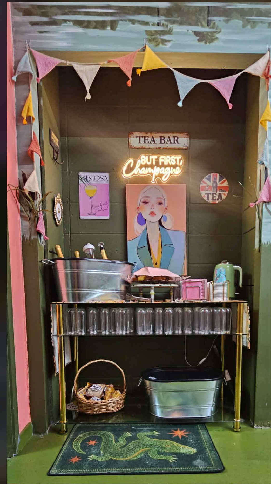 Tea bar inside Shop The Closet Panama City